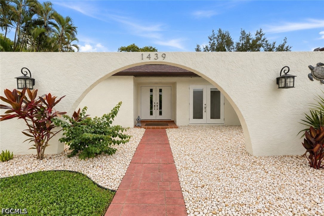 1439 Claret Ct, Fort Myers, FL 33919 photo
