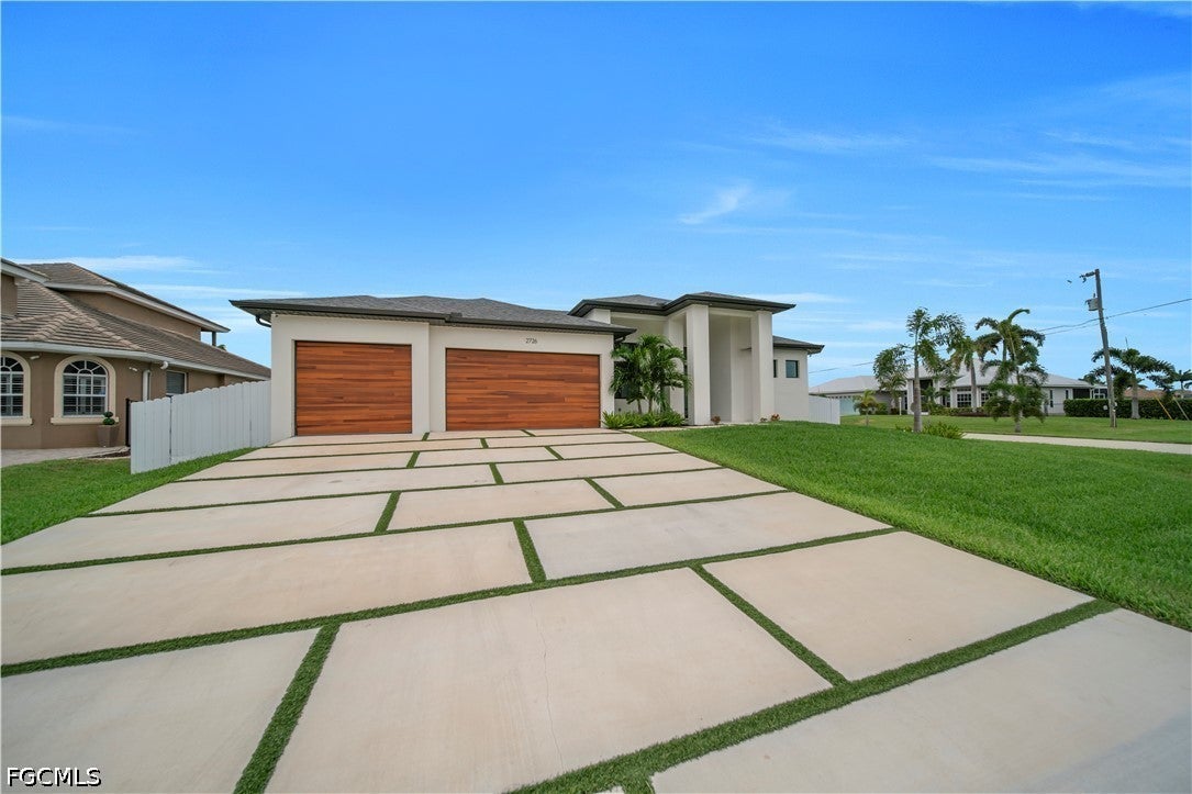 2726 SW 38 St, Cape Coral, FL 33914 photo