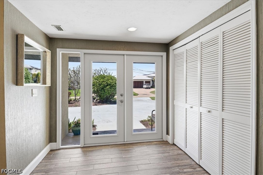 1812 Coral Cir, North Fort Myers, FL 33903 photo