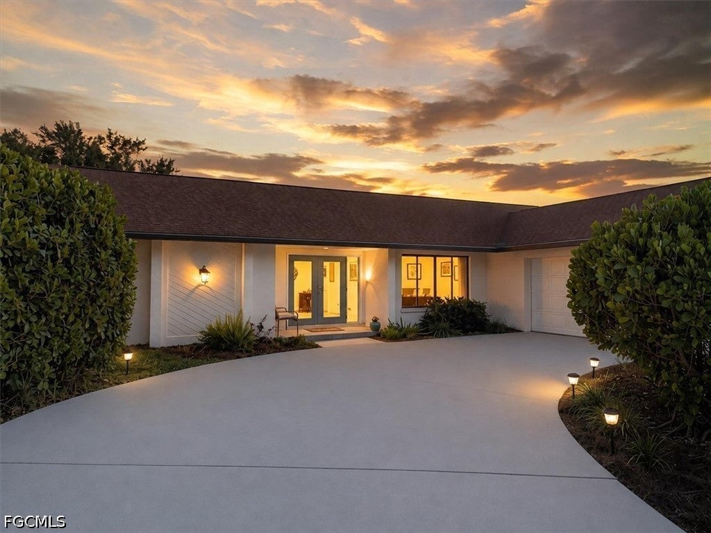 1812 Coral Cir, North Fort Myers, FL 33903 photo