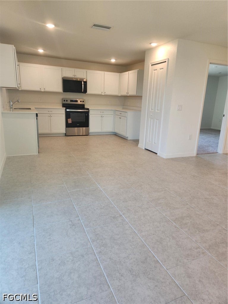 6020 Pat Ave, Lehigh Acres, FL 33971 photo