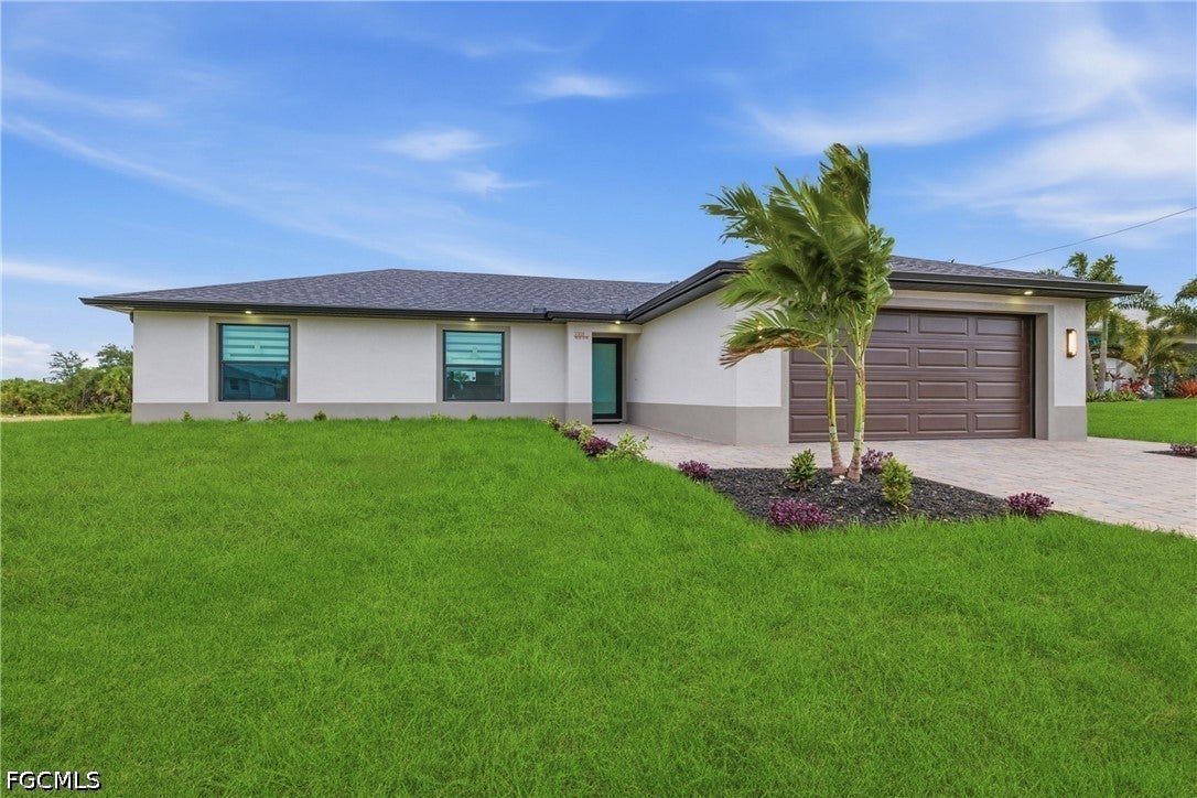 2201 NE 10 Pl, Cape Coral, FL 33909 photo