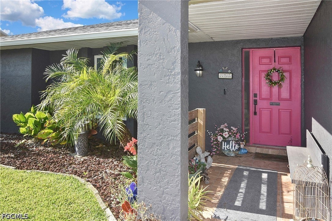 1414 SE 18 Terrace, Cape Coral, FL 33990 photo
