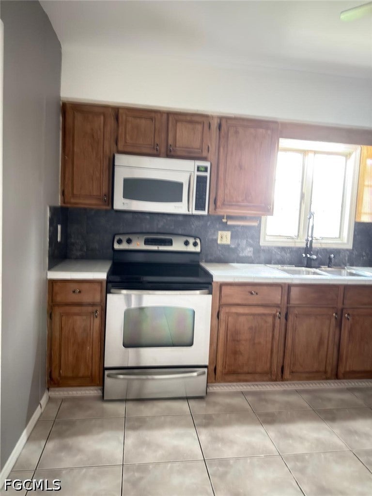 200 Arthur Ave, Lehigh Acres, FL 33936 photo