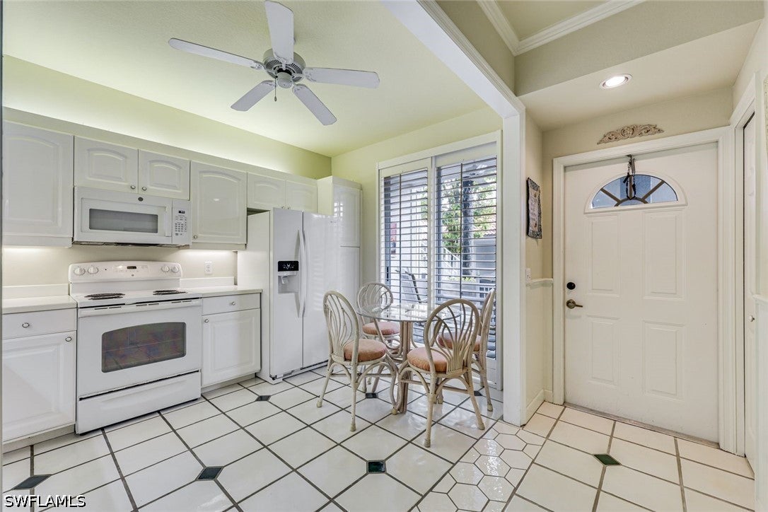 2325 Hidden Lake Dr, Naples, FL 34112