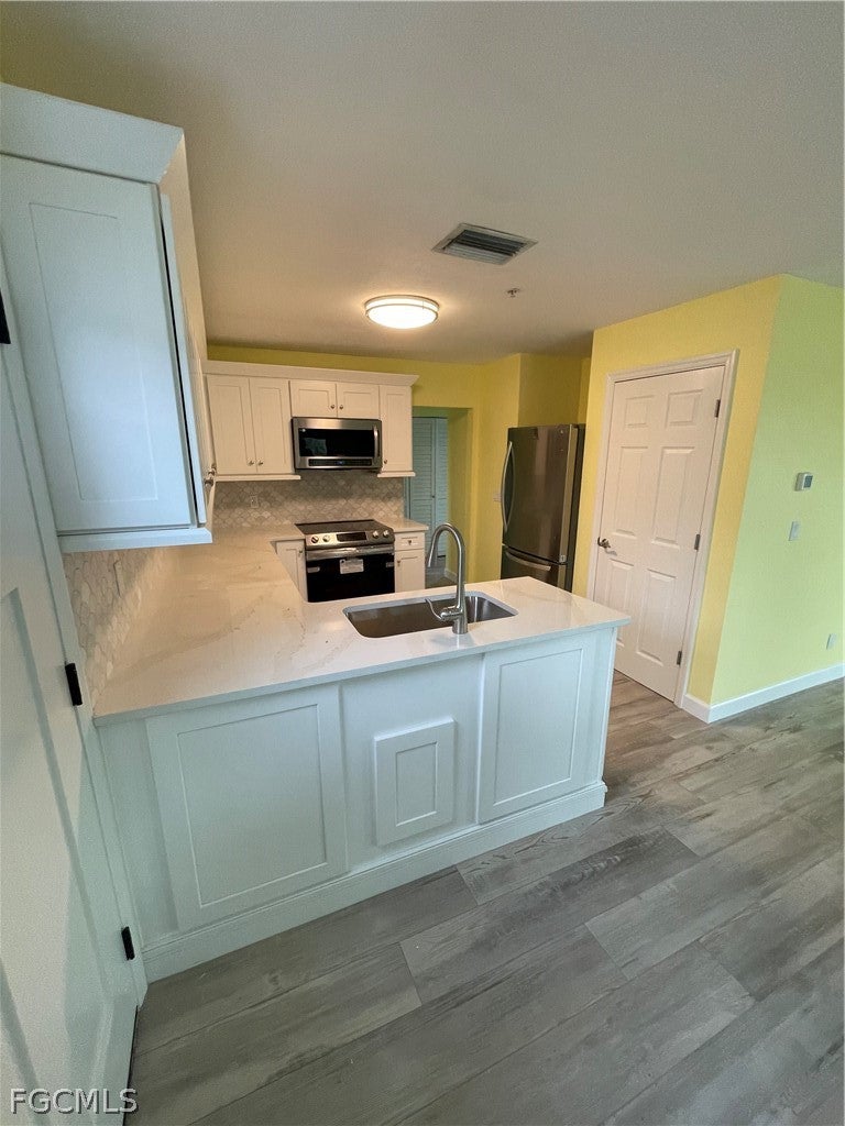 235 Miramar St, Fort Myers Beach, FL 33931 photo