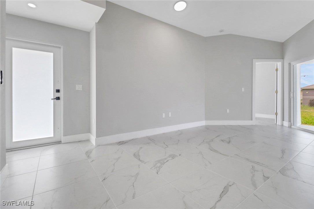 912 914 Ainsworth St, Lehigh Acres, FL 33974 photo