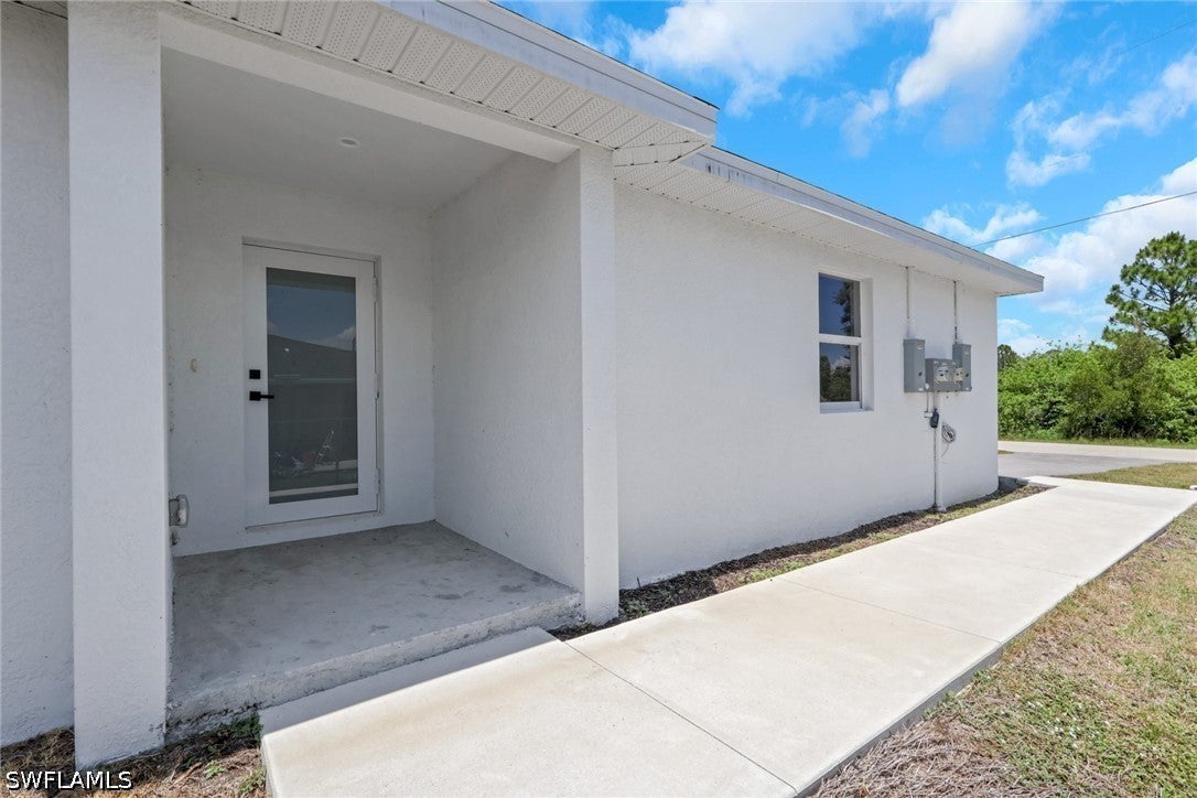 912 914 Ainsworth St, Lehigh Acres, FL 33974 photo