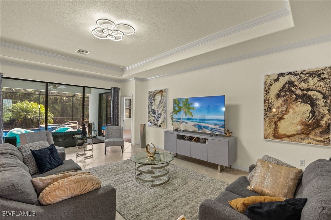 11892 Hickory Estates Cir, Fort Myers, FL 33913 photo