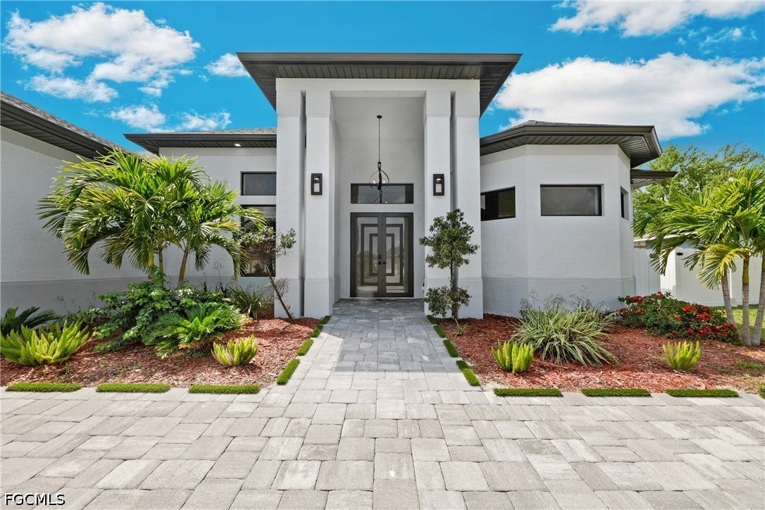140 SE 16 St, Cape Coral, FL 33990 photo