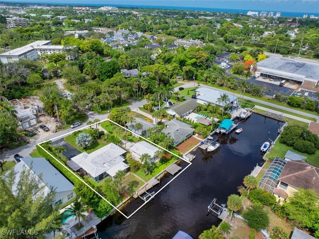 1483 Bembury Dr, Naples, FL 34102 photo