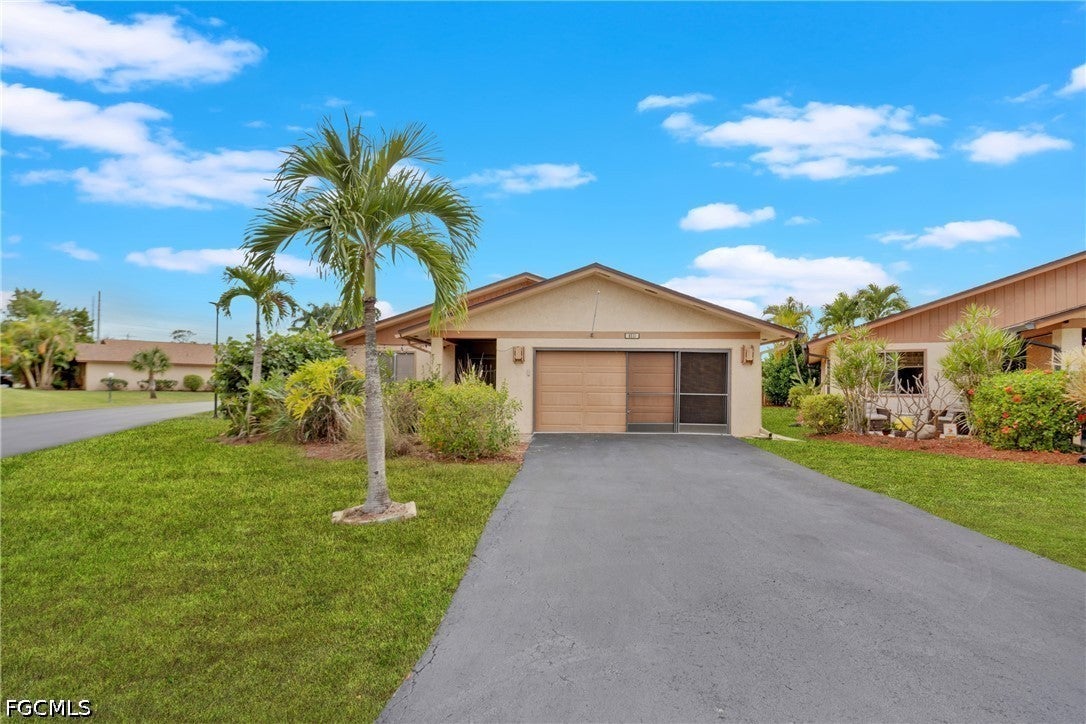 6511 Royal Woods Dr, Fort Myers, FL 33908 photo