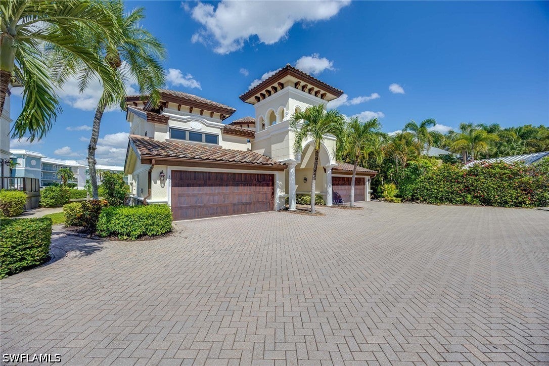 1311 Chesapeake Ave, Naples, FL 34102