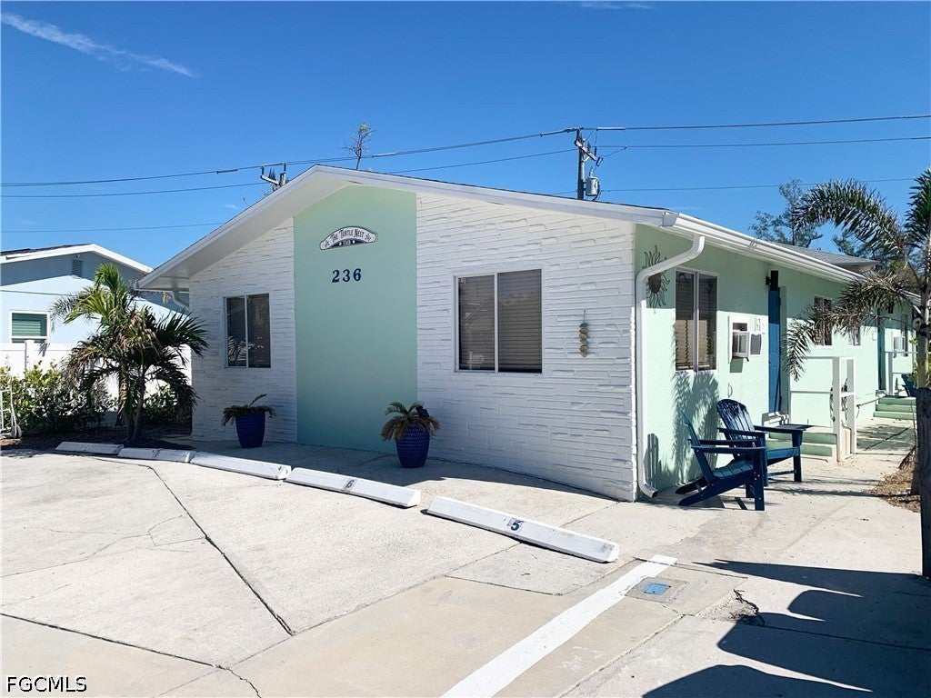 236 Fairweather Ln, Fort Myers Beach, FL 33931 photo