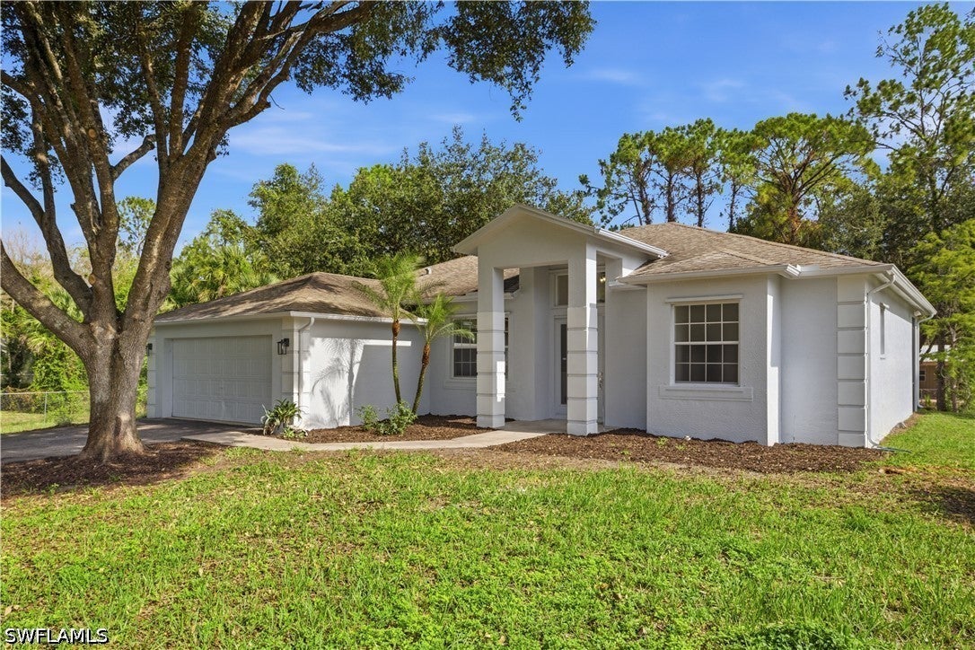 2645 12 Ave, Naples, FL 34117