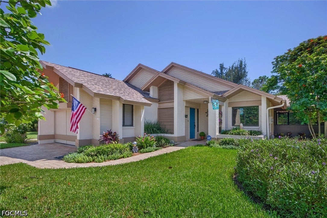 12543 Barrington Ct, Fort Myers, FL 33908 photo