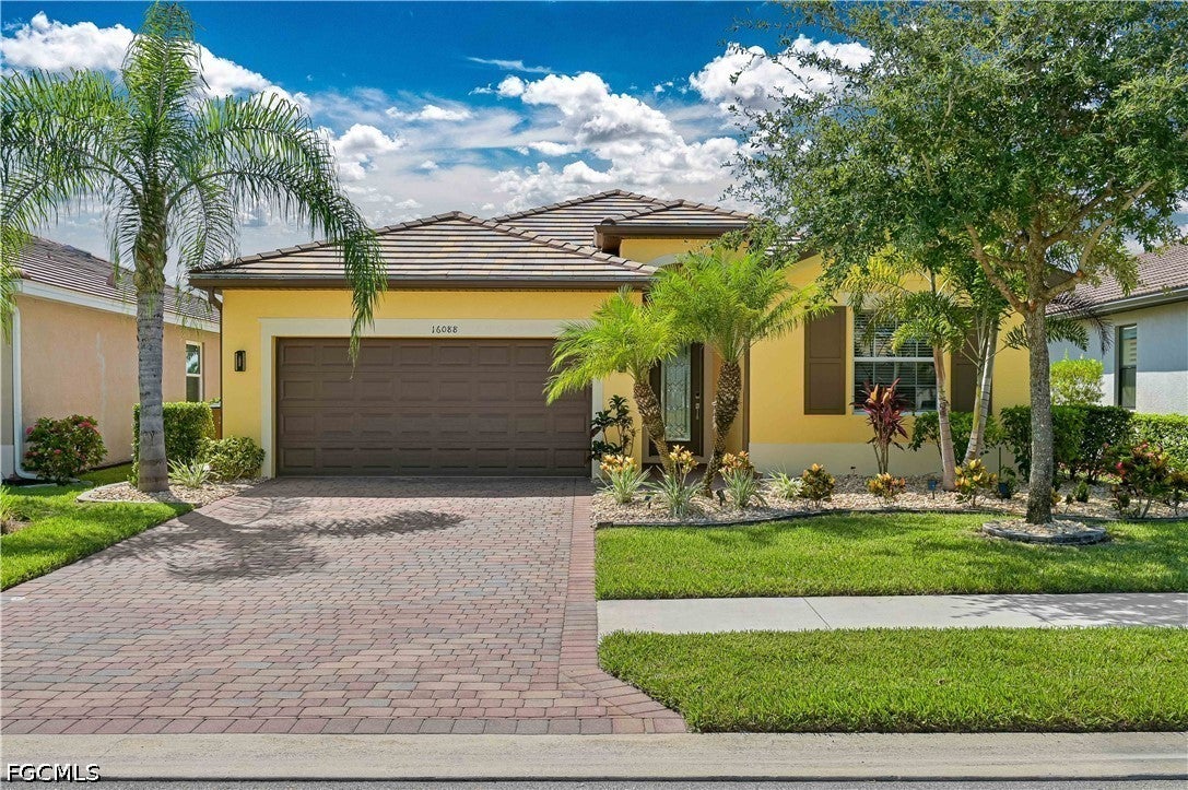 16088 Palmetto Prairie Dr, Alva, FL 33920 photo