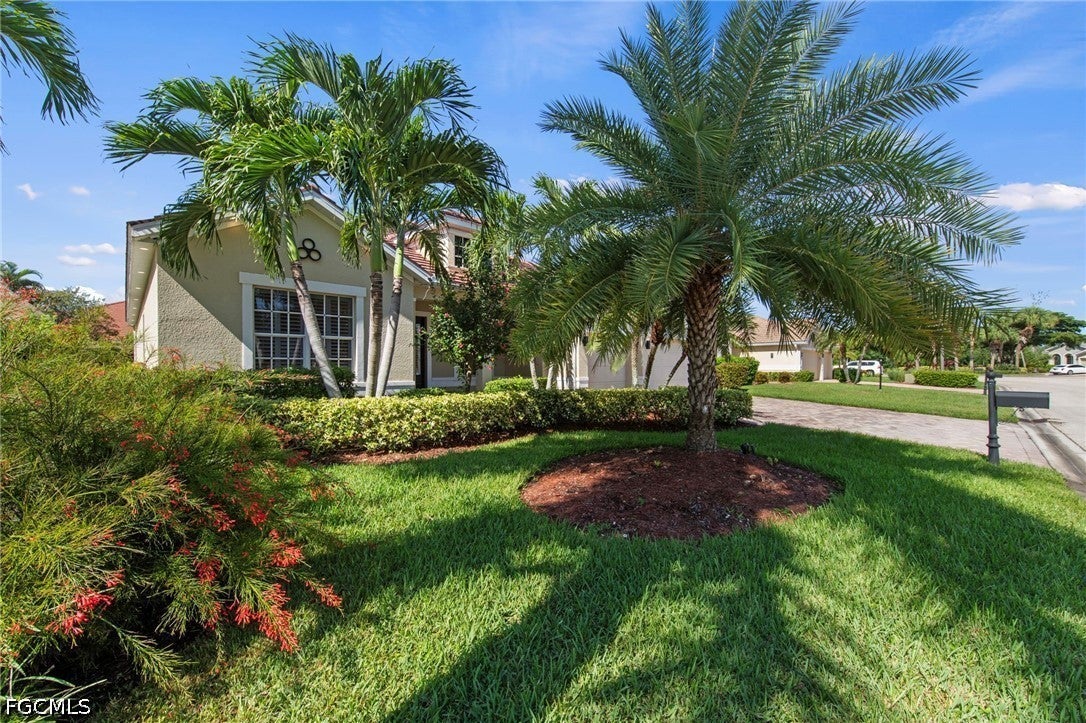 2628 Fairmont Cove Ct, Cape Coral, FL 33991 photo