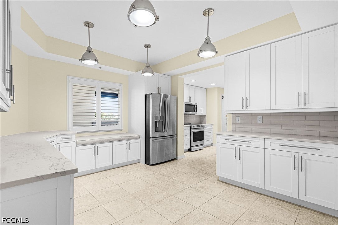 221 9 St #301, Naples, FL 34102 photo