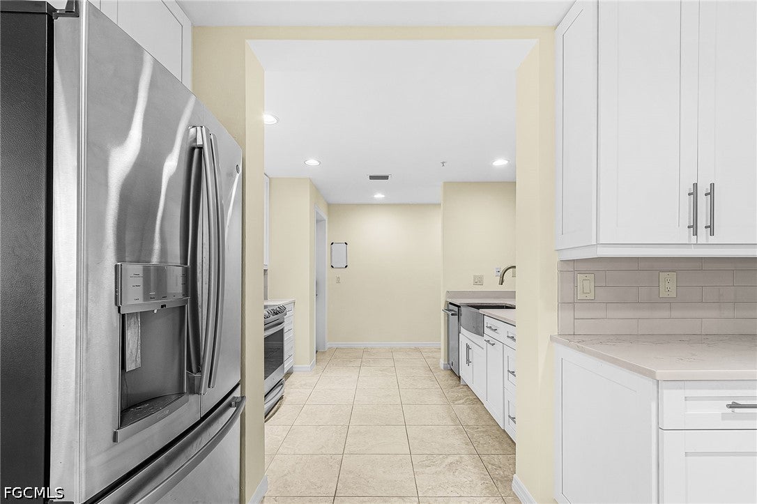 221 9 St #301, Naples, FL 34102 photo