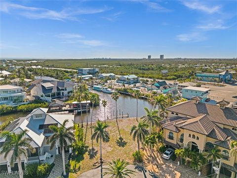  in Fort Myers Beach FL 17890 Grey Heron Court.jpg
