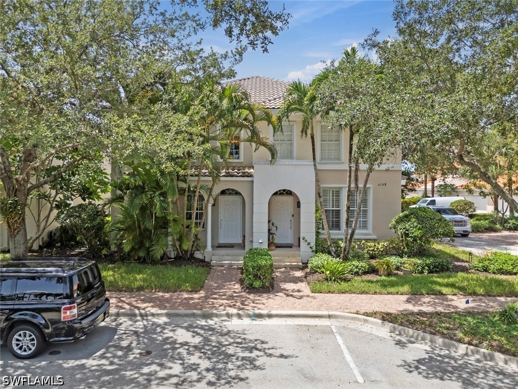 6112 Towncenter Cir, Naples, FL 34119
