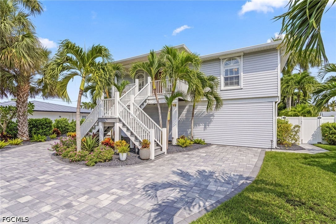 7842 Buccaneer Dr, Fort Myers Beach, FL 33931 photo