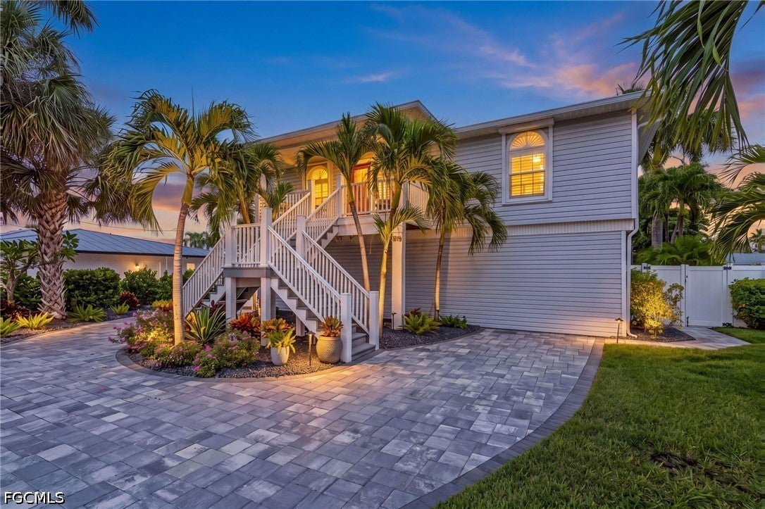 7842 Buccaneer Dr, Fort Myers Beach, FL 33931 photo
