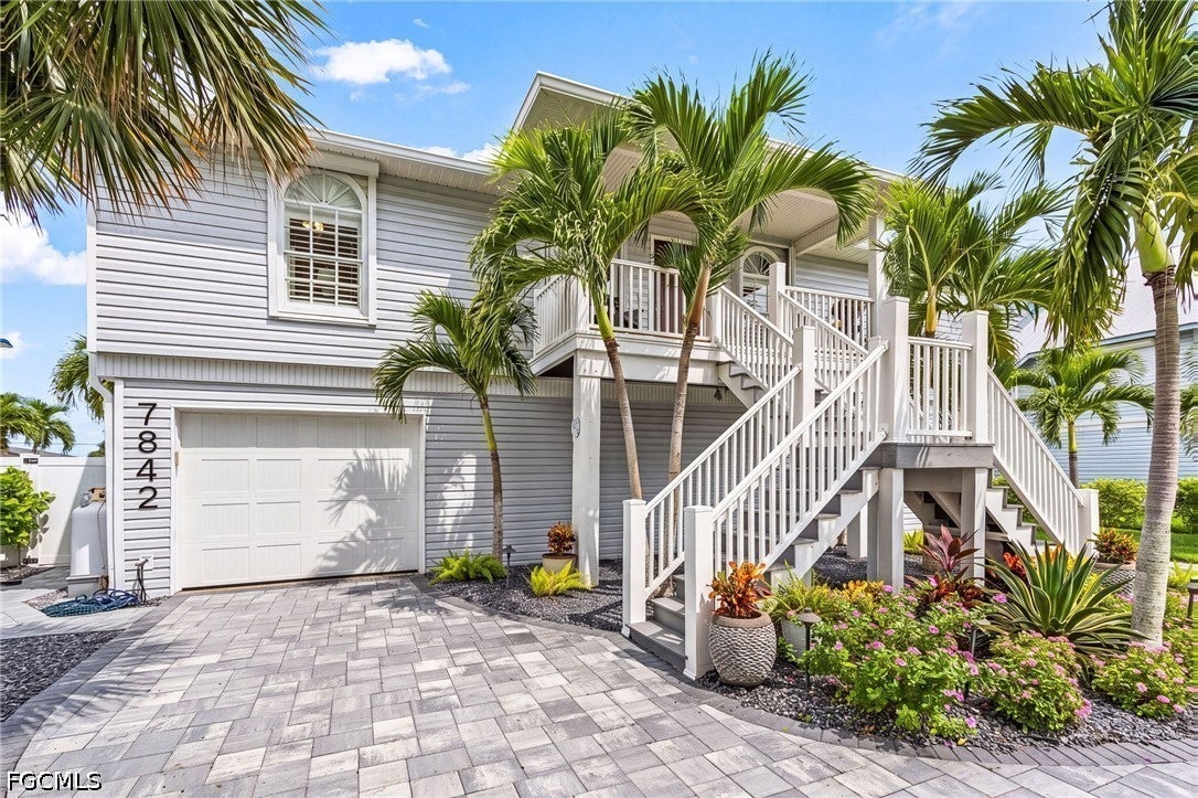 7842 Buccaneer Dr, Fort Myers Beach, FL 33931 photo