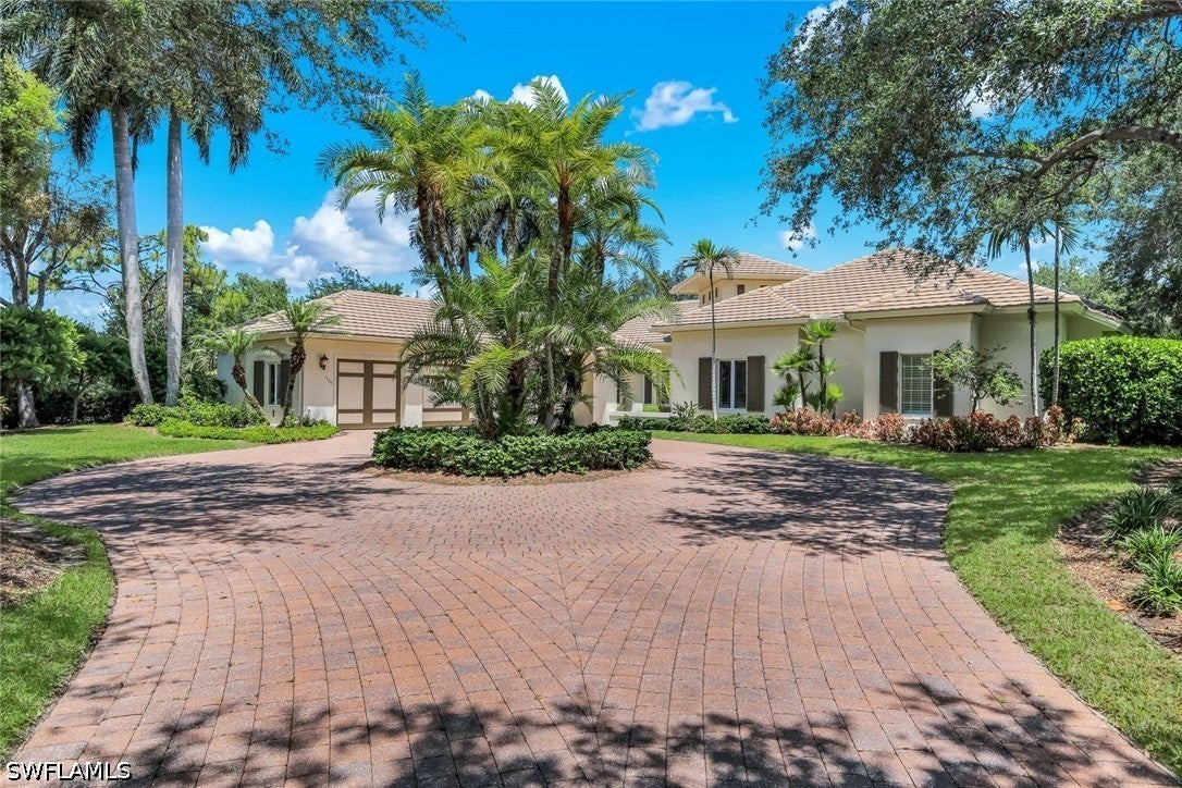 1284 Pocantico Ln, Naples, FL 34110