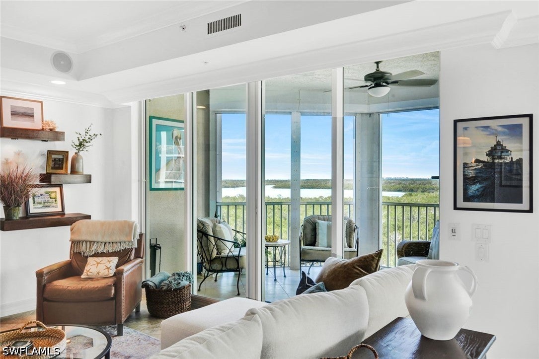 295 Grande Way #306, Naples, FL 34110 photo