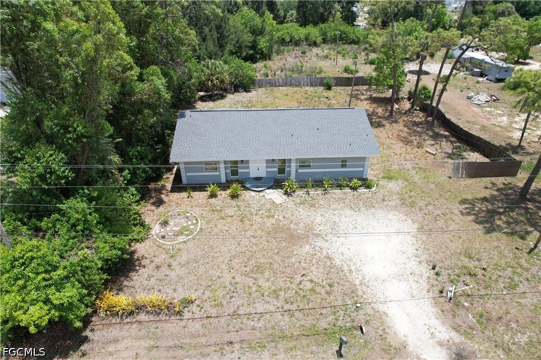7823 Marx Dr, North Fort Myers, FL 33917 photo