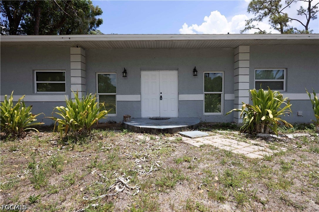 7823 Marx Dr, North Fort Myers, FL 33917 photo