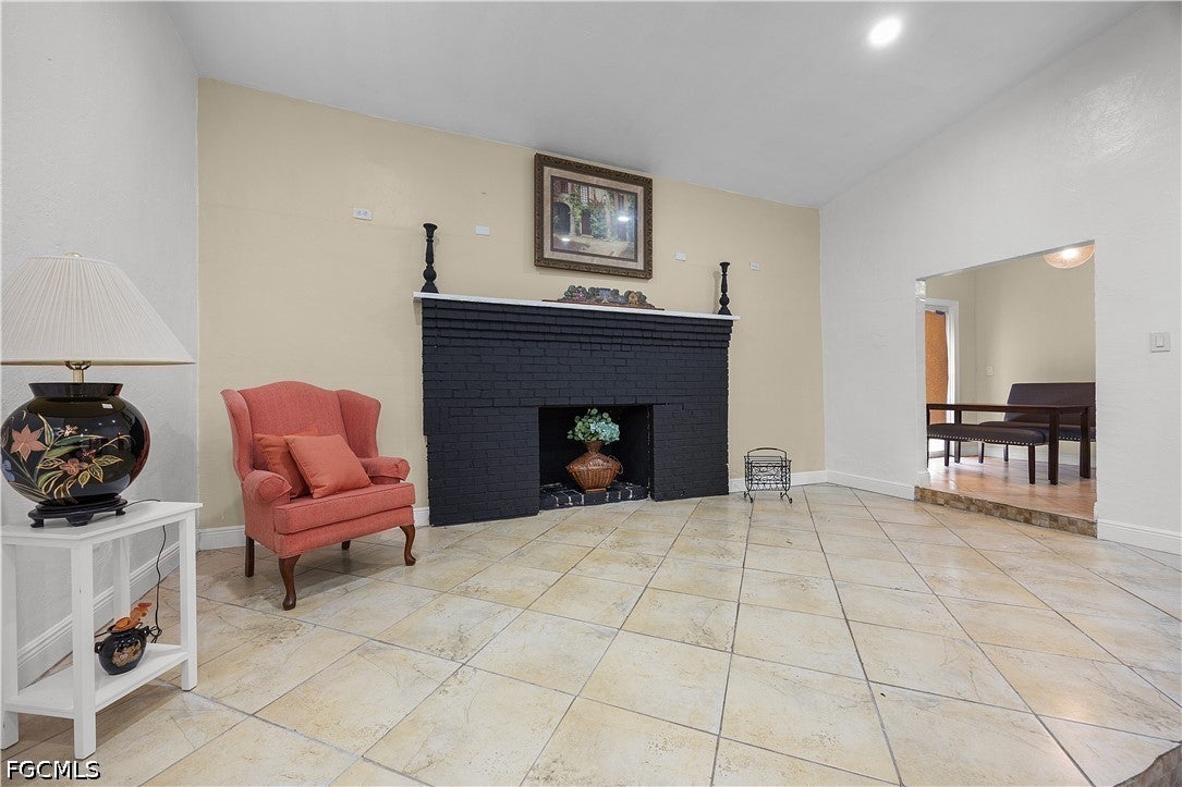 7823 Marx Dr, North Fort Myers, FL 33917 photo