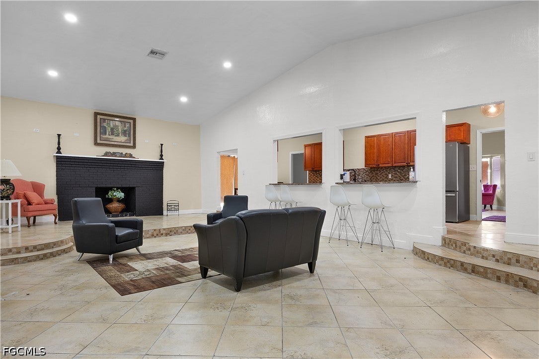7823 Marx Dr, North Fort Myers, FL 33917 photo