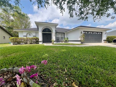 Single Family Residence in Cape Coral FL 3226 SW 3rd Avenue.jpg