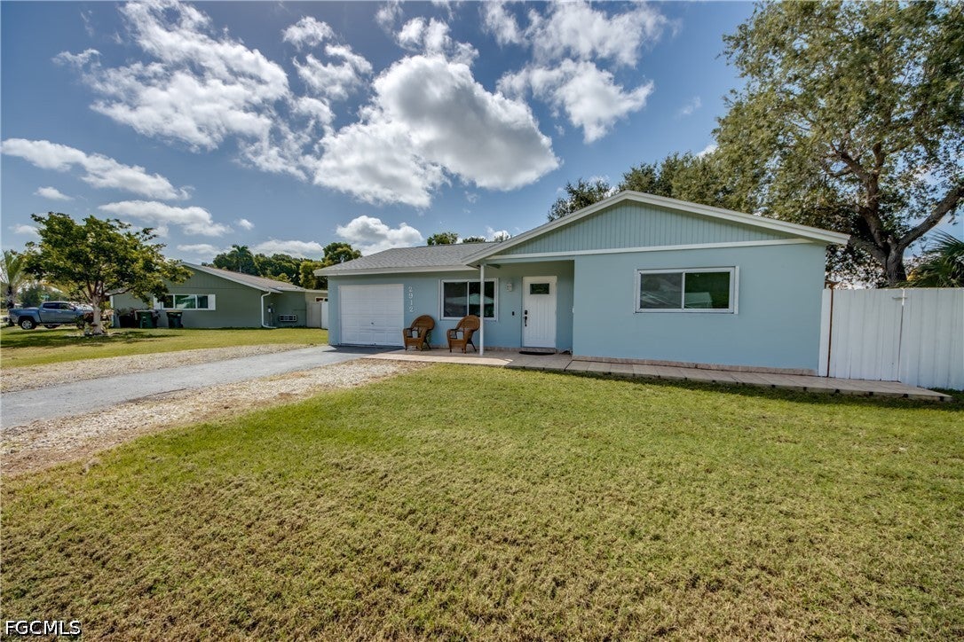 2912 Poinciana Dr, Naples, FL 34105 photo