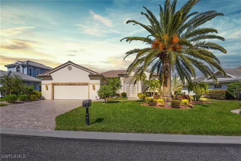 Single Family Residence in Lehigh Acres FL 2250 Oxford Ridge Circle.jpg