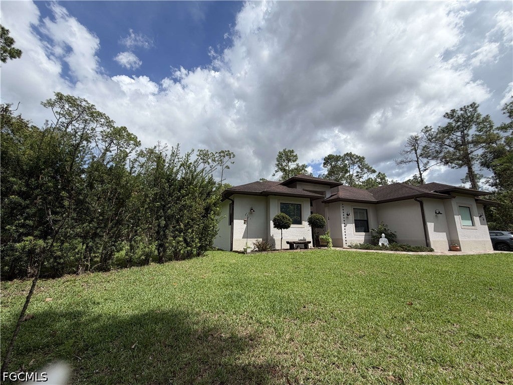 190 2 St, Naples, FL 34117 photo