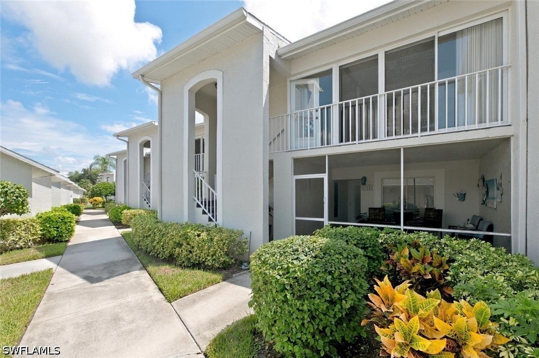 470 Country Hollow Ct, Naples, FL 34104