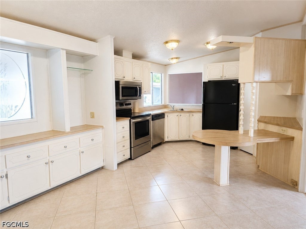 20 Grosbeak Ln #20, Naples, FL 34114 photo