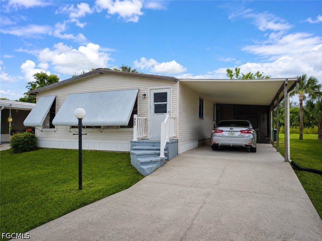20 Grosbeak Ln #20, Naples, FL 34114 photo