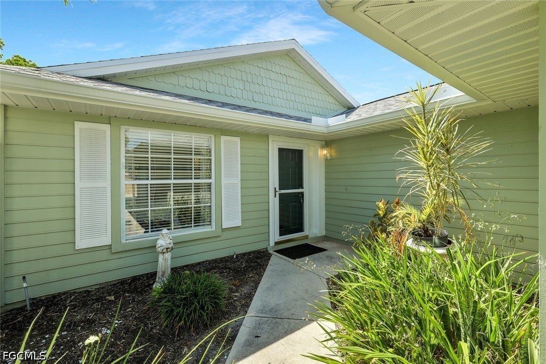 14875 Crescent Cove Dr, Fort Myers, FL 33908 photo