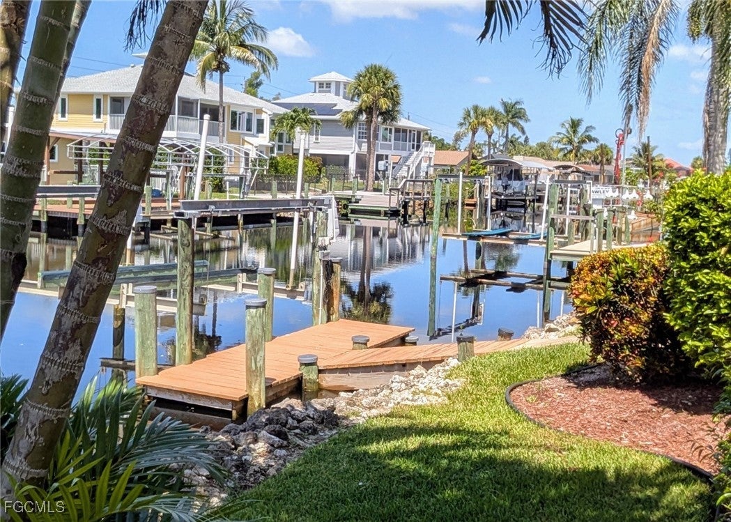5471 Harborage Dr, Fort Myers, FL 33908 photo