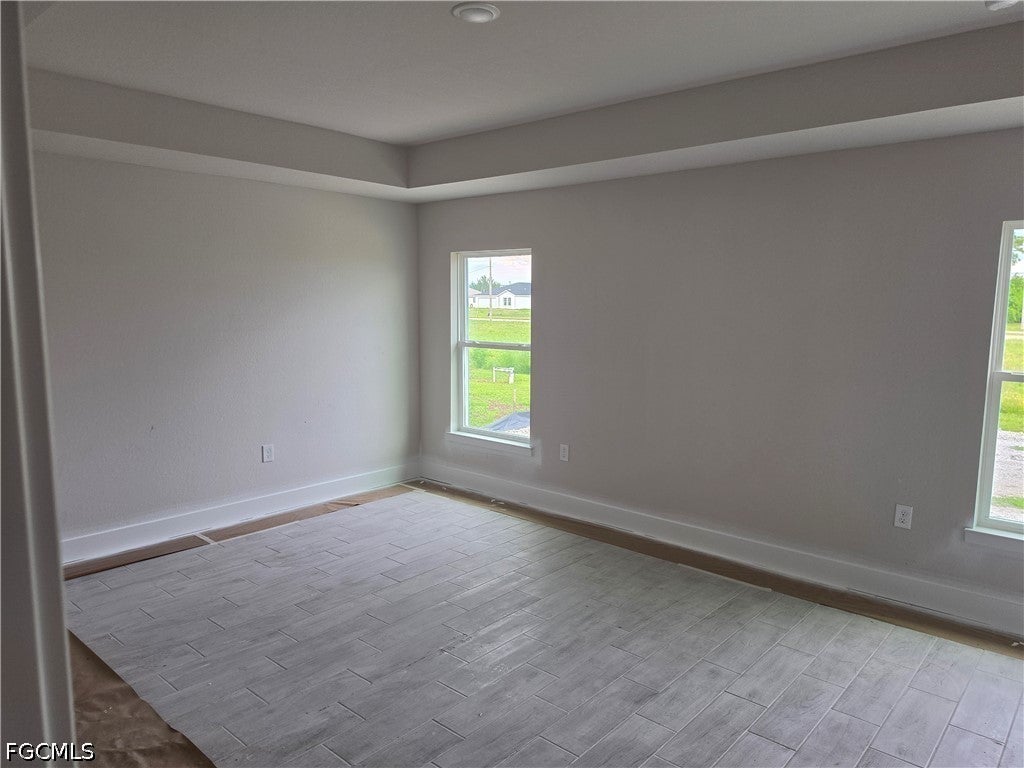 925 NW 8 Pl, Cape Coral, FL 33993 photo