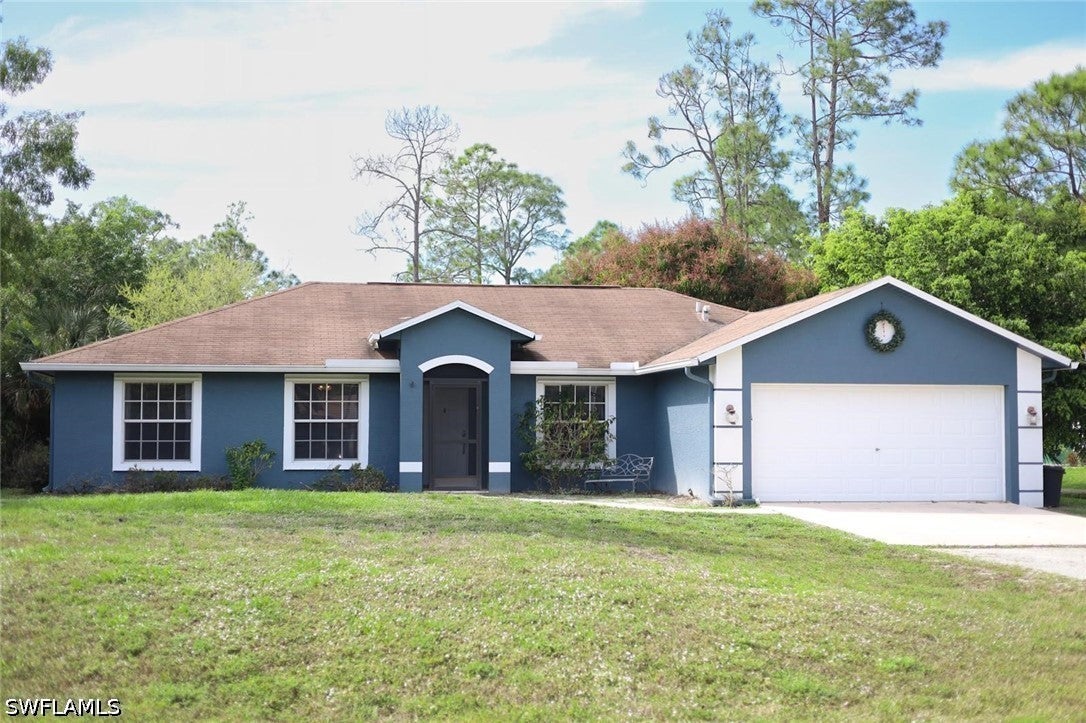 4295 14 St, Naples, FL 34120