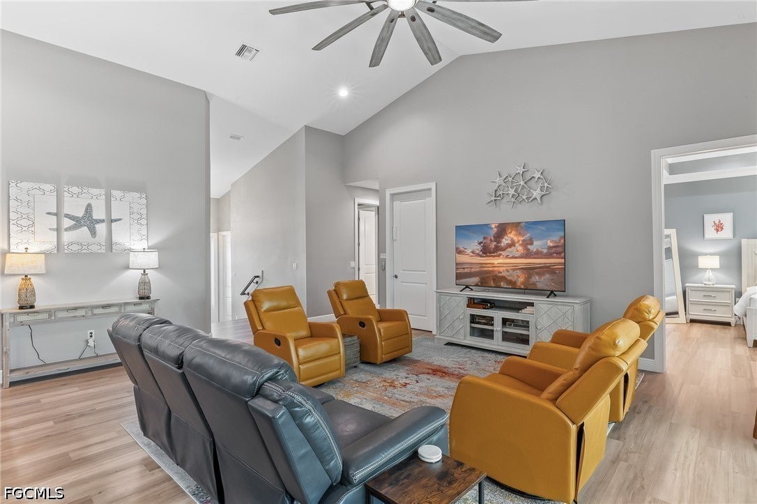 5809 Lauder St, Fort Myers Beach, FL 33931 photo