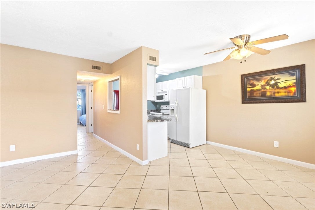 4629 Bayshore Dr, Naples, FL 34112