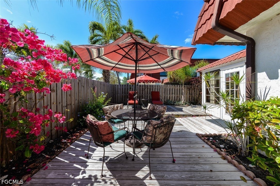 10891 Meadow Lark Cove Dr, Fort Myers, FL 33908 photo