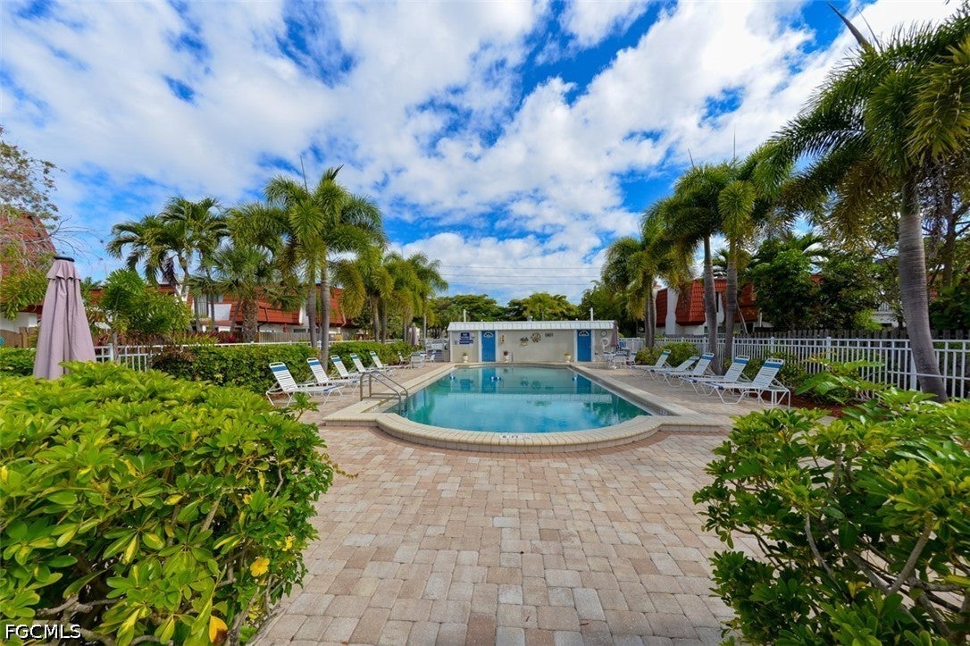 10891 Meadow Lark Cove Dr, Fort Myers, FL 33908 photo